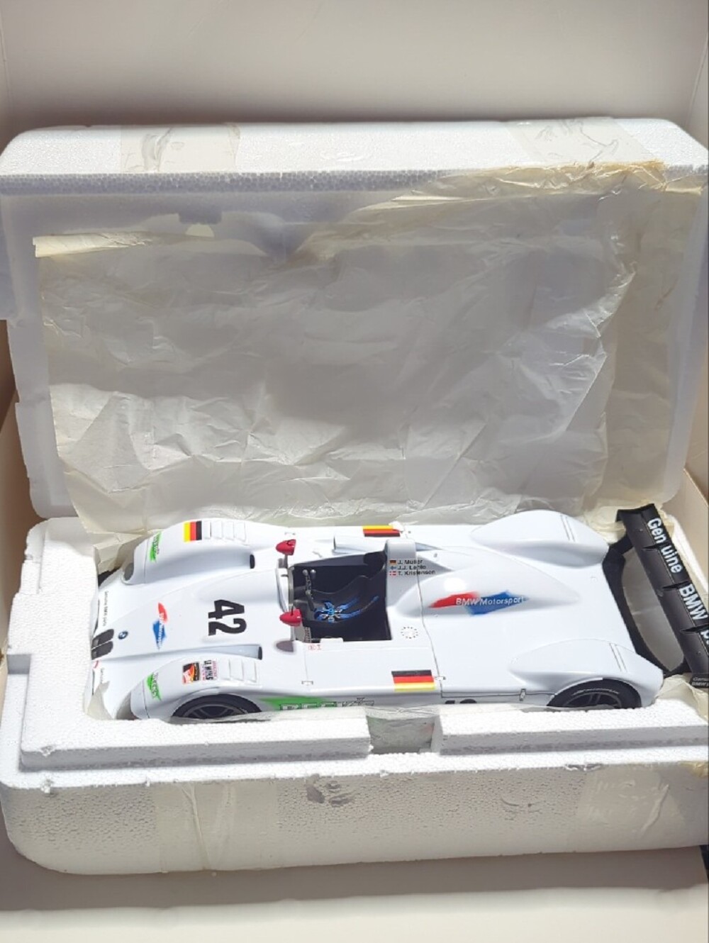 BMW V12 LMR 1999 Race Winner